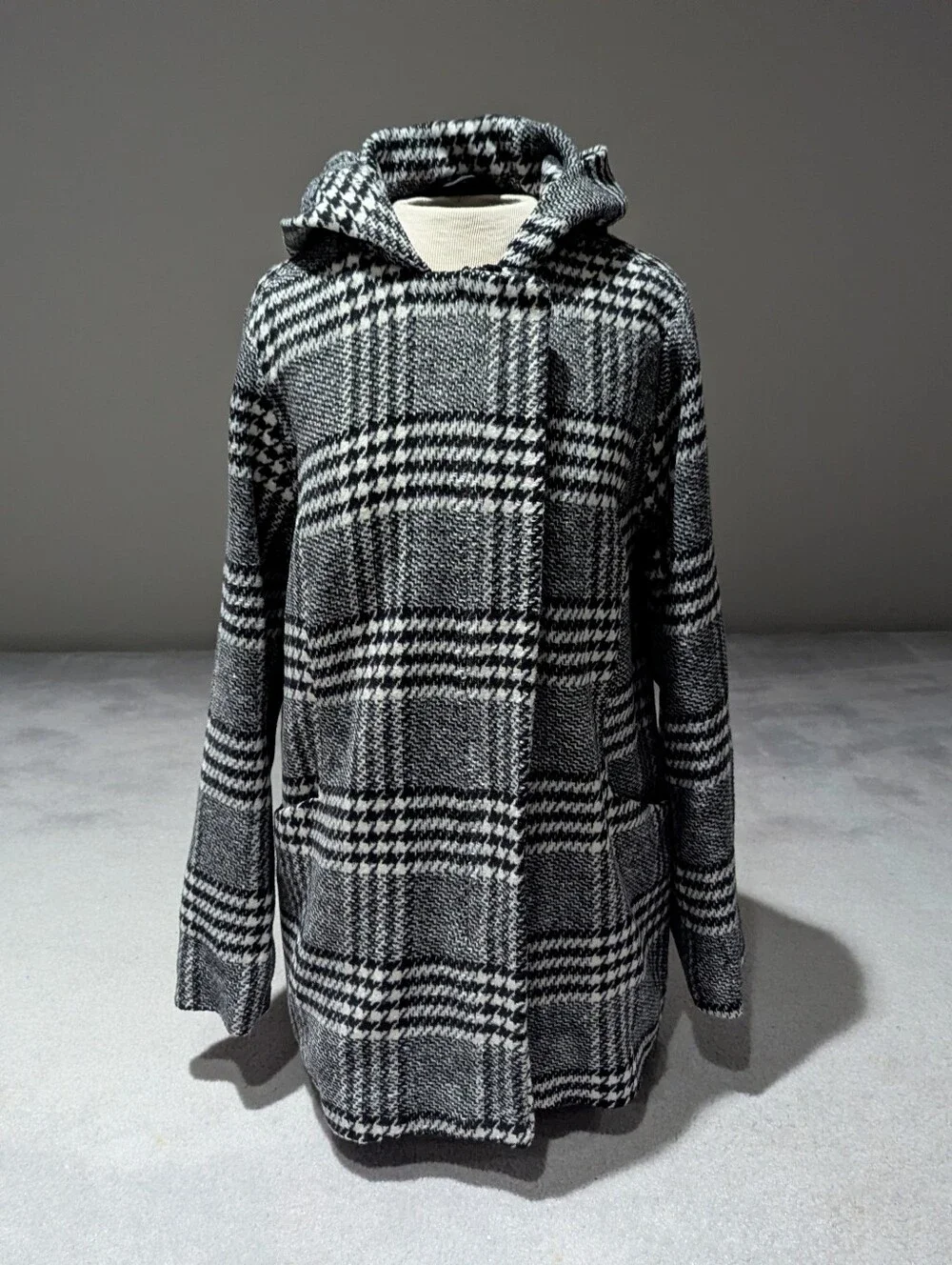 Maxwell Studio Black And White Plaid Peacoat Jacket With Hood - Picture 1 of 14